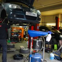 R Bullen Auto Engineers in Warlingham